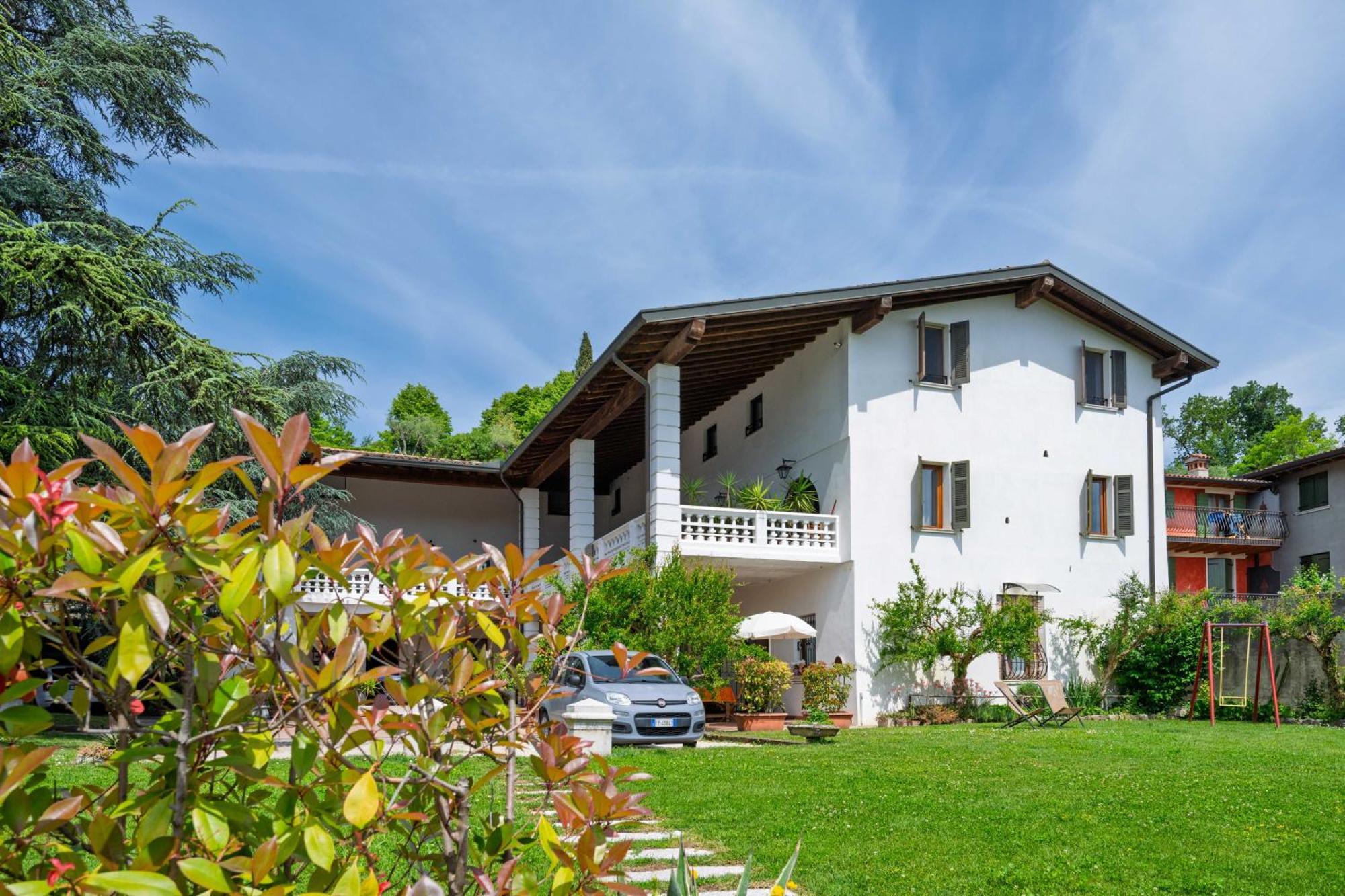 San Carlo Appartamenti Vacanze Soiano Del Lago Exteriér fotografie